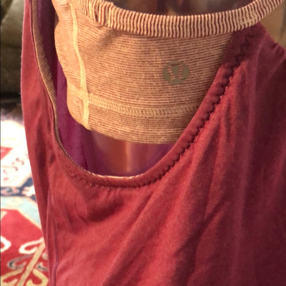 Lululemon top